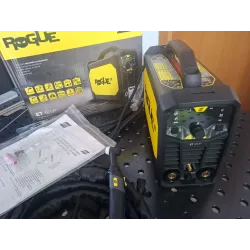 ESAB Rogue ET 181ip nuova, mai usata, ma con imballo sporco e torcia aperta da confezione. Garanzia 3 anni Esab